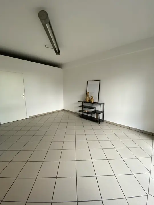 Nebenraum in modern eingerichtetem Friseursalon für selbständige Tätigkeit in Sinsheim, Foto 7 von 9