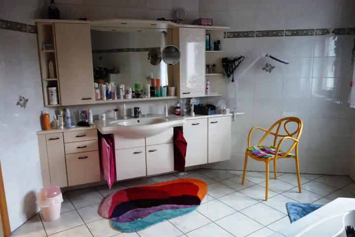 Exklusive 4,5-Zimmerwohnung über 2 Ebenen mit 2 Terrassen, Garten, Garage und 2 Stellplätzen in Adersbach, Sinsheim, Foto 11 von 25
